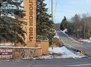 86 Deerfield Rd, Lake Ariel, PA 18436