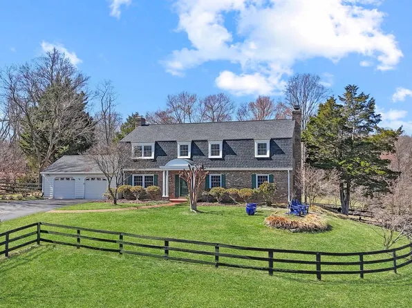 3022 Fox Den Ln, Oakton, VA 22124