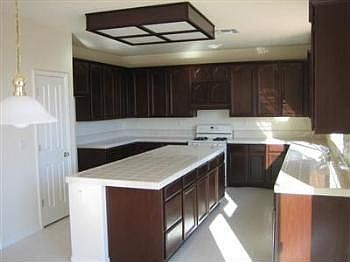 2nd image of 5061 Garlenda Dr