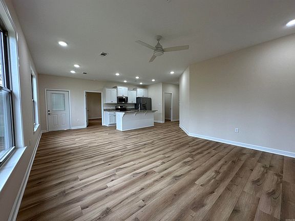 4th image of 109 Cherrywood Dr