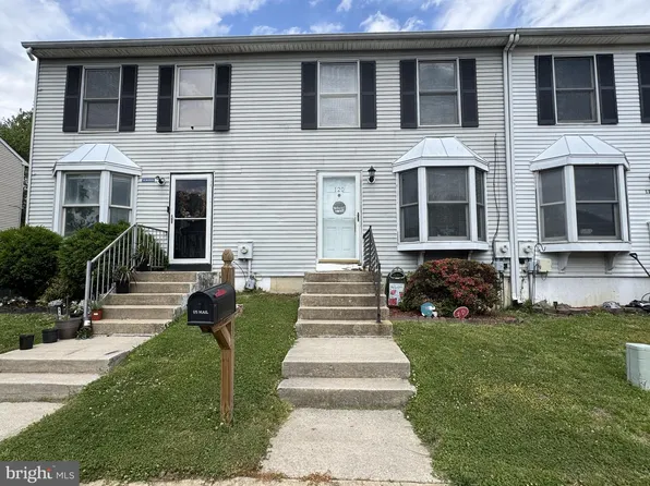 120 Whitburn Pl, Newark, DE 19702