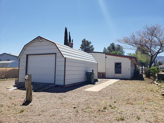 3rd image of 5040 E Ironwood Cir