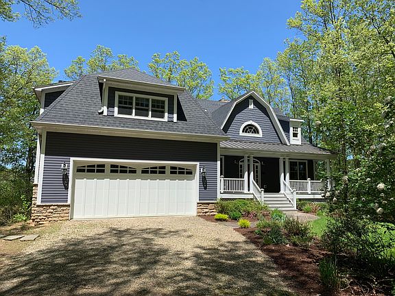 2nd image of 2 Riverview Ln