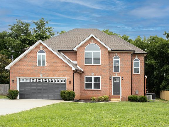 2nd image of 633 Glenties Dr