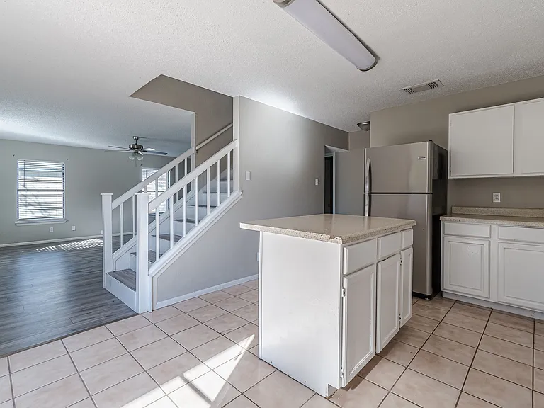 8211 Misty Cedar Dr — Photo 6