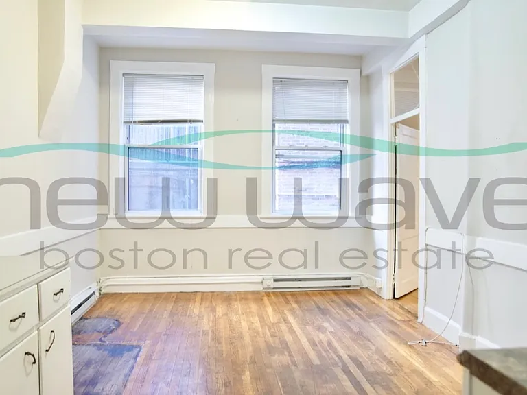 161 Endicott St #1R — Photo 1