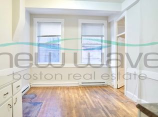 161 Endicott St APT 1R, Boston, MA 02113