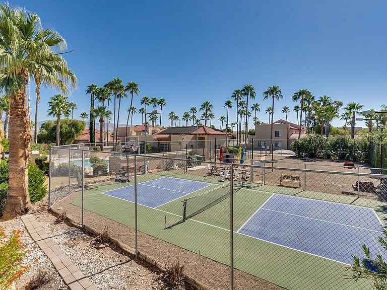 PICKELBALL COURTS