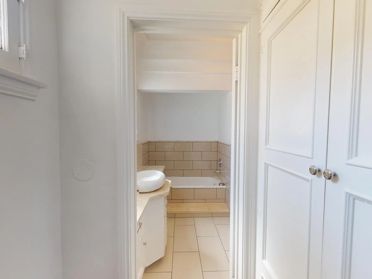 4 bed, 1892 sqft, $6,200 — Photo 2
