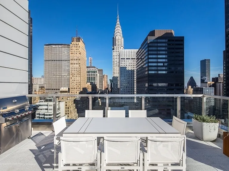 325 Lexington Ave #7A — Photo 12