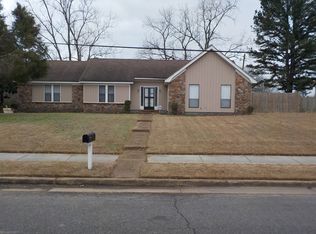 929 E Holmes Rd, Memphis, TN 38116