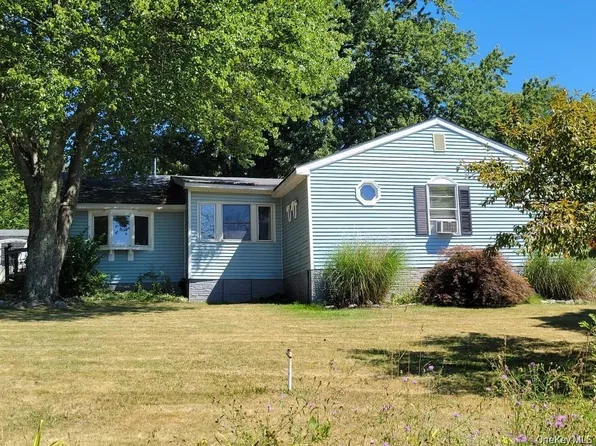 14 Brookside Rd, Monroe, NY 10950