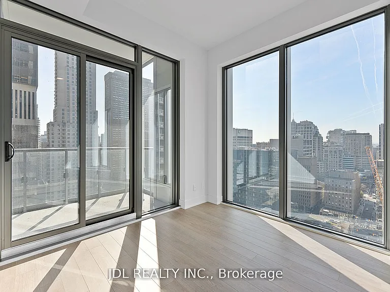 8 Cumberland St #2103 — Photo 11