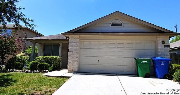 3rd image of 6914 Dashmoor Crk
