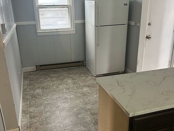 3rd image of 551 W Church St Floor 2