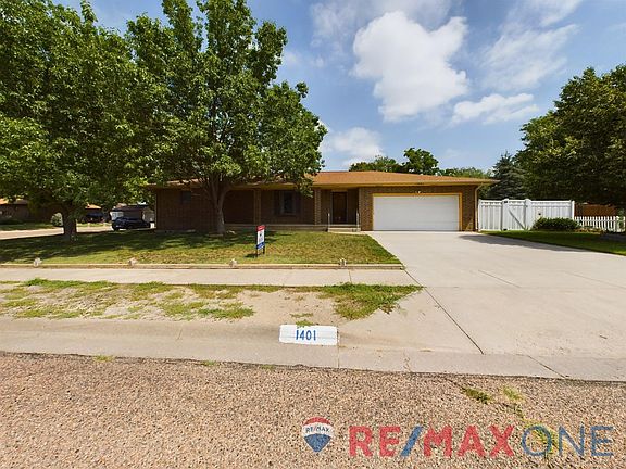 3rd image of 1401 Long Blvd