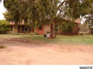 2205 E Regents Rd, Mohave Valley, AZ 86440