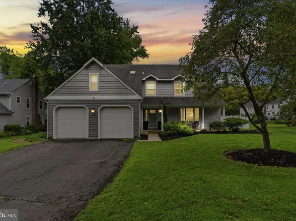 195 Aspen Rd, Yardley, PA 19067