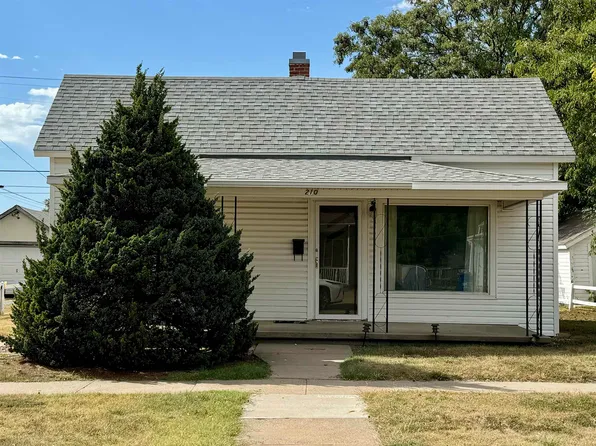 210 W 15th St, Hays, KS 67601