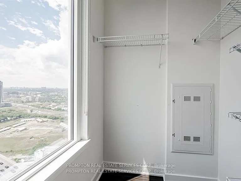 19 Bathurst St #3803 — Photo 11