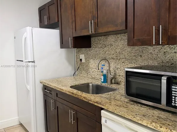 7425 SW 152nd Ave #11-106, Miami, FL 33193