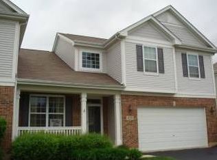 425 Nelson Dr, Geneva, IL 60134