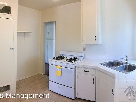 5th image of 1415 S Upas St #4931619