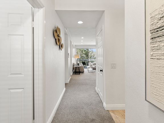 3rd image of 20331 Bluffside Cir APT 303