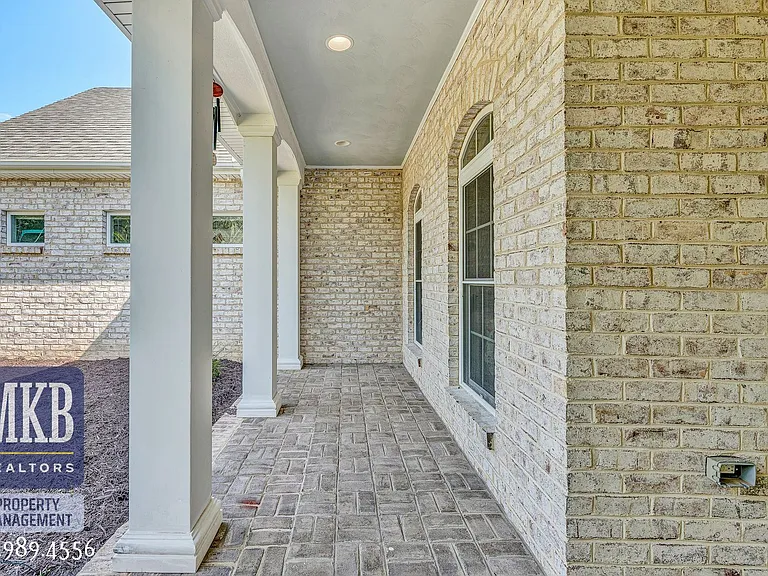 7621 Nandina Dr — Photo 14