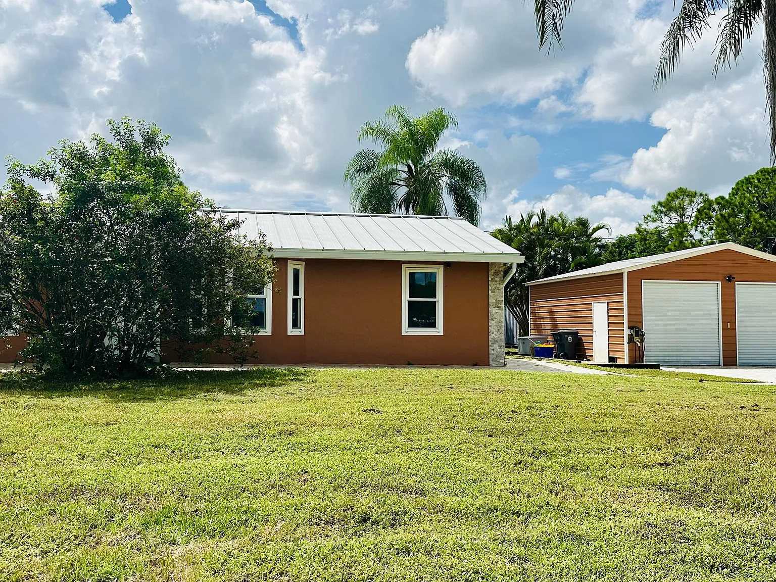 3 bed, 2.0 bath, 1831 sqft, $4,500 — Photo 4