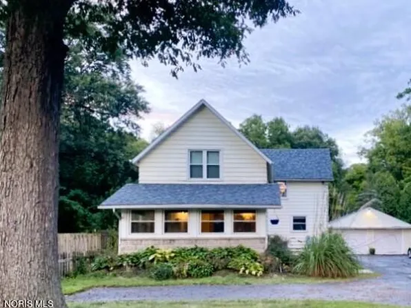 5948 Whiteford Rd, Sylvania, OH 43560