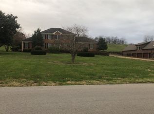 2214 Barnes Dr, Lebanon, TN 37087