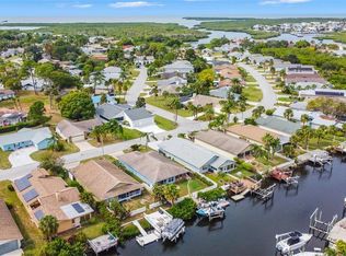 4657 Dewey Dr, New Port Richey, FL 34652