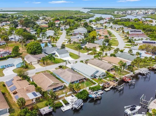 4657 Dewey Dr, New Port Richey, FL 34652
