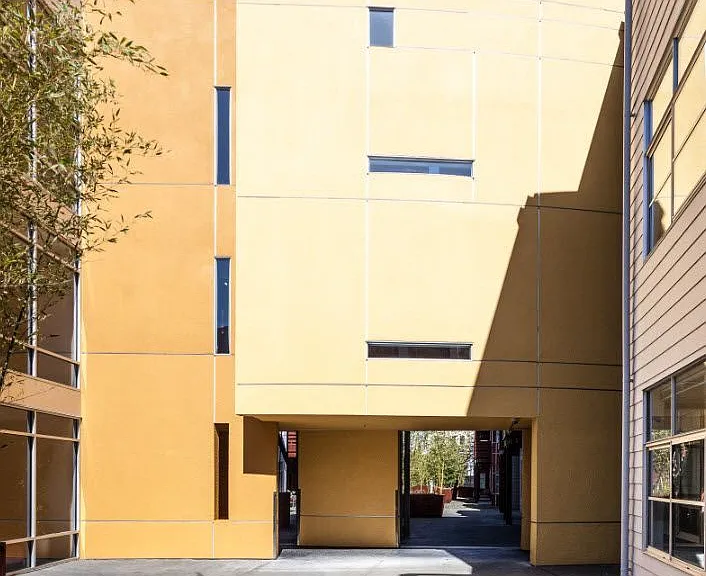 1045 Mission St — Photo 4
