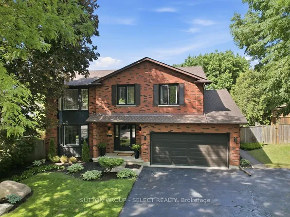 8 Somerset Cres, London, ON N6K 3M2