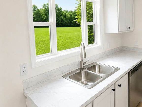 5th image of 751 Kernodle Ln #14