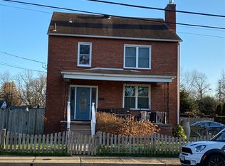 2814 18th St S, Arlington, VA 22204