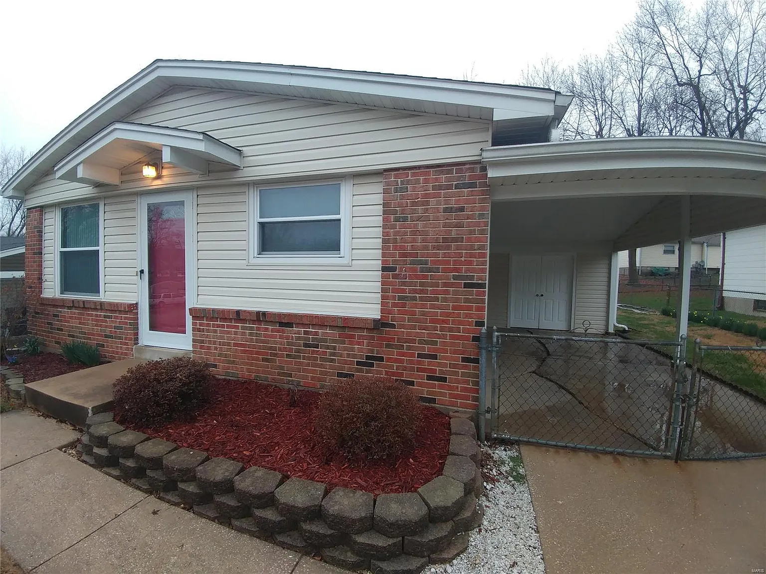 1415 Ramona Ln photo 1