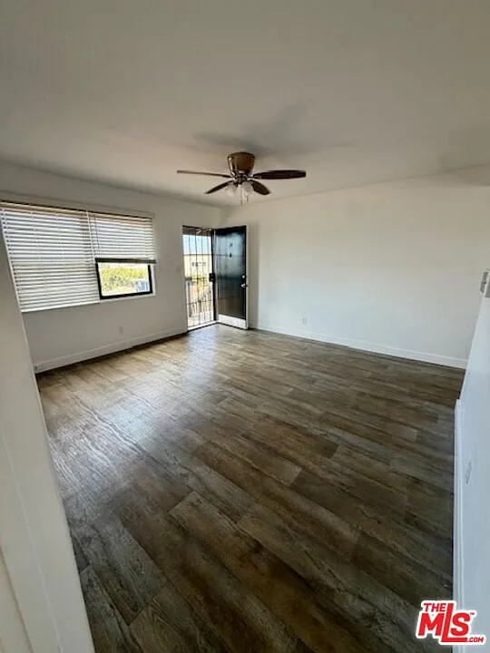 1 bed, 1.0 bath, 355 sqft, $2,000 — Photo 4