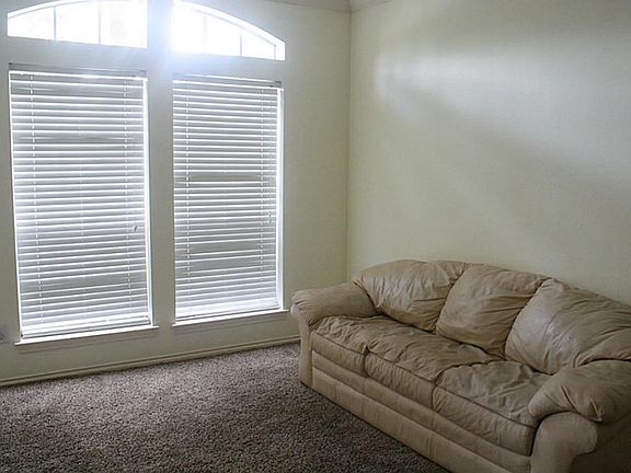 5th image of 12606 British Knoll Ct