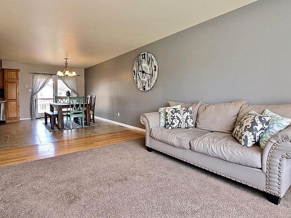 4th image of 6614 Hawthorne Ave