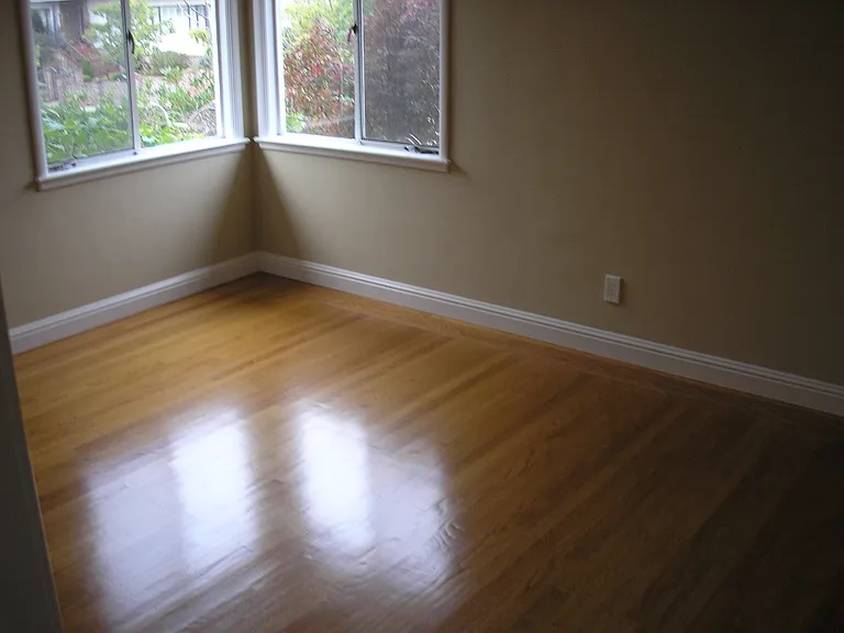 701 Harvard Rd — Photo 4