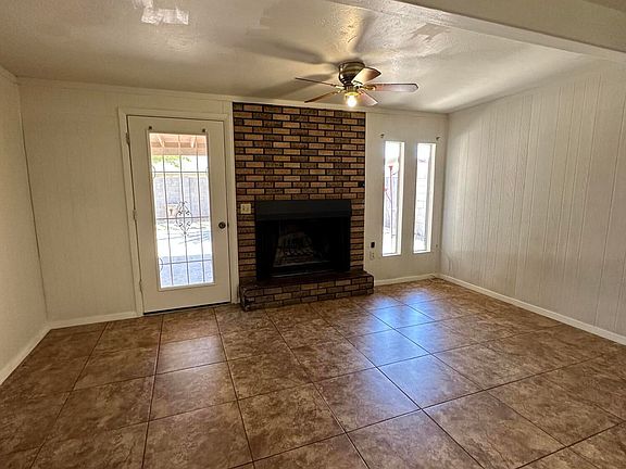 5th image of 5653 W Hatcher Rd
