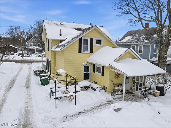2nd image of 234 N Hambden St