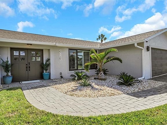 3rd image of 27129 Holly LN