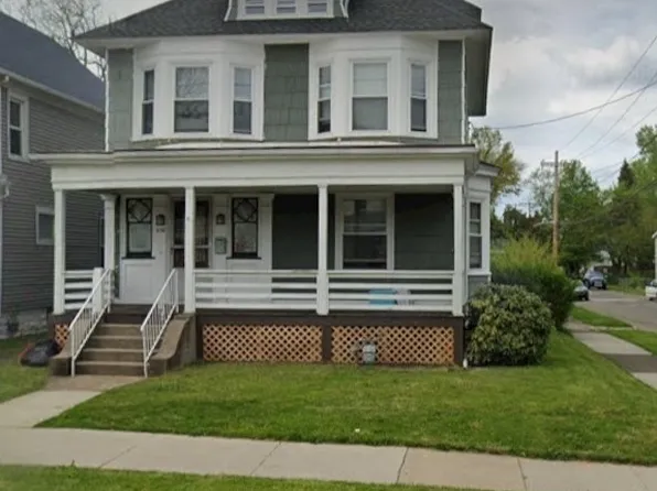 658 E 6th St, Erie, PA 16507