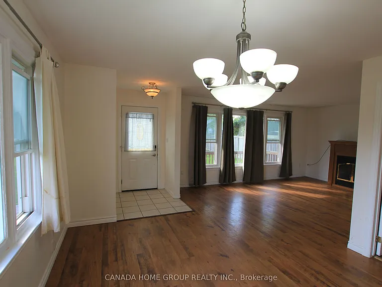 931 Goldie St — Photo 15