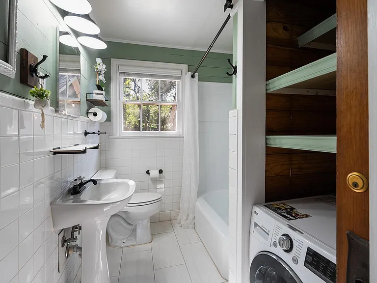 1707 Lexington St — Photo 18