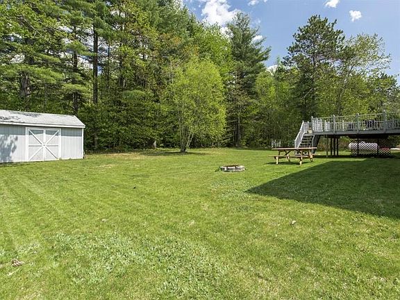 3rd image of 10 Poplar Cir